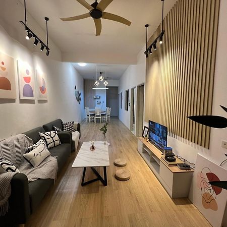 Demuji 4Br 10Pax 3Min To Ecm Kcm, Ps4 Βίλα Κουαντάν Εξωτερικό φωτογραφία