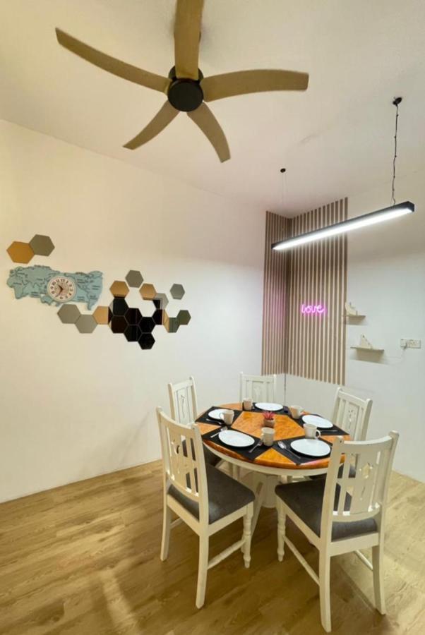 Demuji 4Br 10Pax 3Min To Ecm Kcm, Ps4 Βίλα Κουαντάν Εξωτερικό φωτογραφία